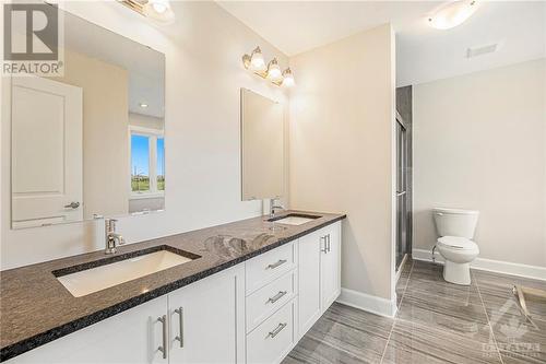 9 Cummings Avenue, Carleton Place, ON - Indoor Photo Showing Bathroom