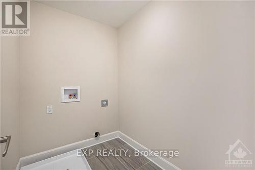 9 Cummings Avenue, Carleton Place, ON - Indoor Photo Showing Other Room