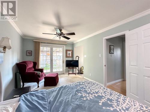 7 Elm St, Iroquois Falls, ON - Indoor Photo Showing Bedroom