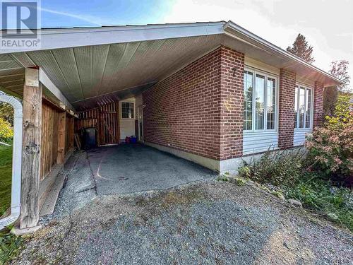 7 Elm St, Iroquois Falls, ON - Outdoor