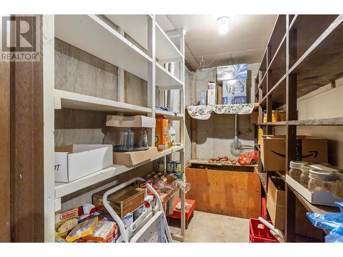 4314 Lakeshore Road, Kelowna, BC - Indoor With Storage