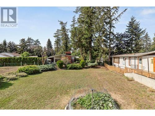 4314 Lakeshore Road, Kelowna, BC - Outdoor