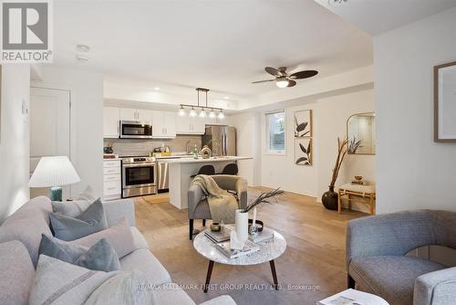 A - 37 Lookout Drive, Clarington (Bowmanville), ON - Indoor Photo Showing Living Room