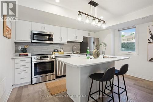 A - 37 Lookout Drive, Clarington (Bowmanville), ON - Indoor Photo Showing Kitchen With Stainless Steel Kitchen With Upgraded Kitchen