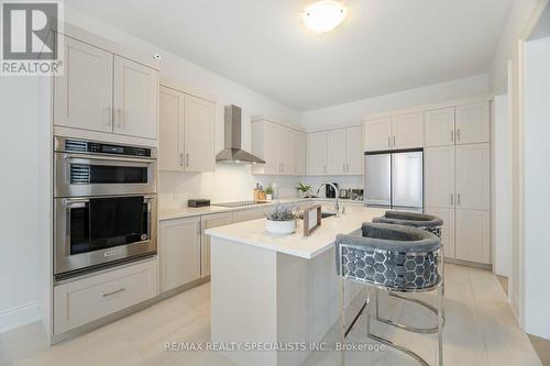 98 Raspberry Ridge Avenue, Caledon (Caledon East), ON - Indoor Photo Showing Kitchen With Upgraded Kitchen