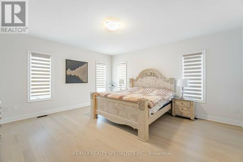 98 Raspberry Ridge Avenue, Caledon, ON - Indoor Photo Showing Bedroom