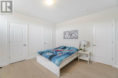 98 Raspberry Ridge Avenue, Caledon, ON - Indoor Photo Showing Bedroom