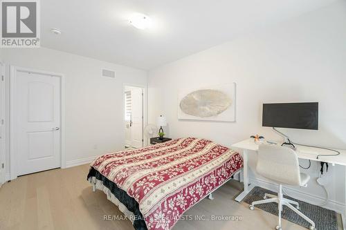 98 Raspberry Ridge Avenue, Caledon, ON - Indoor Photo Showing Bedroom