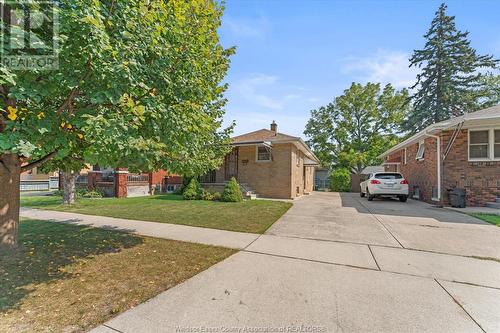 1546 Arthur, Windsor, ON - Outdoor