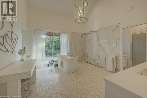 4426 Wilmot Easthope Road, New Hamburg, ON - Indoor Photo Showing Bathroom