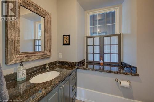 4426 Wilmot Easthope Road, New Hamburg, ON - Indoor Photo Showing Bathroom