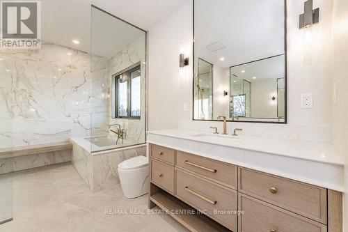 204 King Street, Guelph (Waverley), ON - Indoor Photo Showing Bathroom