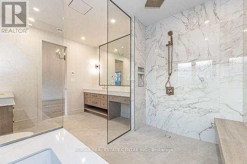 204 King Street, Guelph (Waverley), ON - Indoor Photo Showing Bathroom