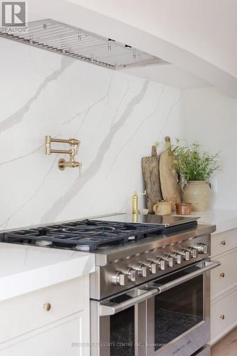 204 King Street, Guelph (Waverley), ON - Indoor Photo Showing Kitchen