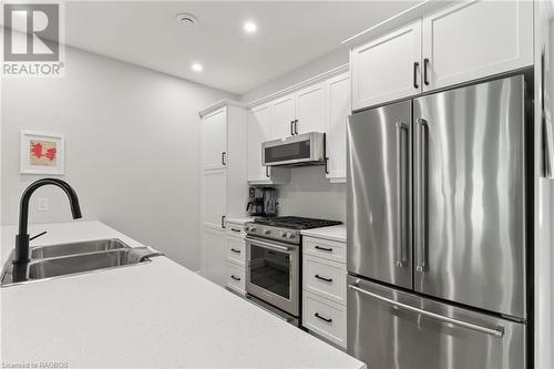 Stainless steel appliances - 775 Campbell Avenue Unit# 8, Kincardine, ON - Indoor Photo Showing Kitchen With Double Sink