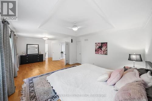 211 Byng Avenue, Toronto (Willowdale East), ON - Indoor Photo Showing Bedroom