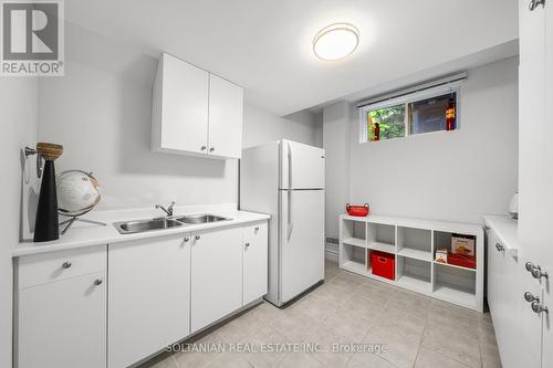 211 Byng Avenue, Toronto (Willowdale East), ON - Indoor Photo Showing Kitchen With Double Sink