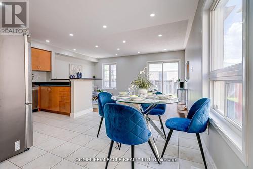 39 Tozer Crescent, Ajax, ON - Indoor Photo Showing Dining Room