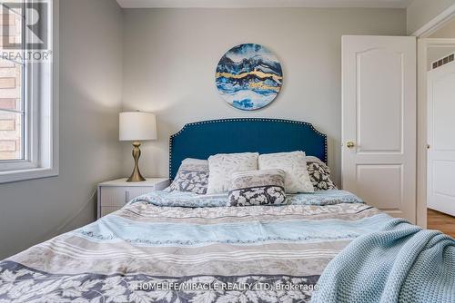 39 Tozer Crescent, Ajax, ON - Indoor Photo Showing Bedroom