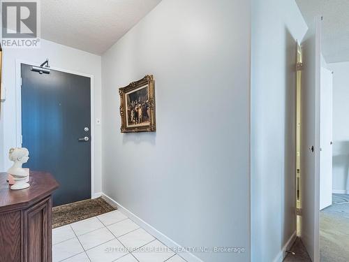 1703 - 1580 Mississauga Valley Boulevard, Mississauga, ON - Indoor