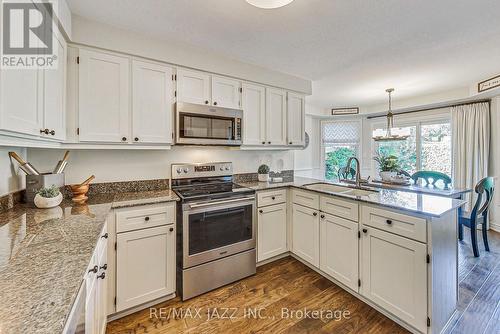 81 Blackcreek Trail, Clarington (Courtice), ON - Indoor Photo Showing Kitchen