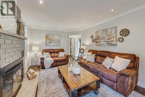 81 Blackcreek Trail, Clarington (Courtice), ON - Indoor Photo Showing Living Room With Fireplace