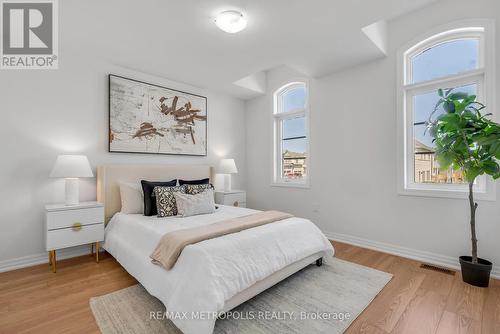 58 Belmont Drive, Clarington (Newcastle), ON - Indoor Photo Showing Bedroom