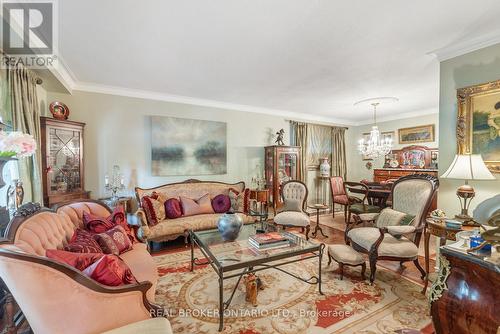 143 Dudley Avenue, Markham, ON - Indoor Photo Showing Living Room