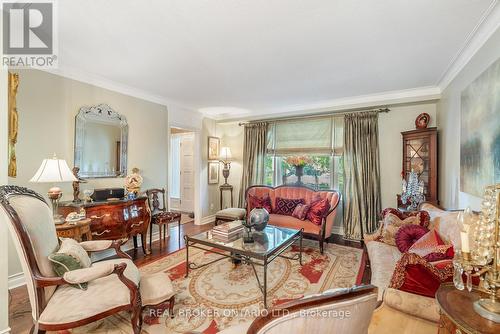 143 Dudley Avenue, Markham (Thornhill), ON - Indoor Photo Showing Living Room