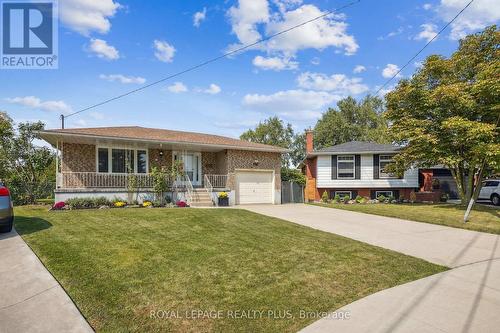 40 Forest Hill Crescent, Hamilton, ON - Outdoor With Deck Patio Veranda With Facade