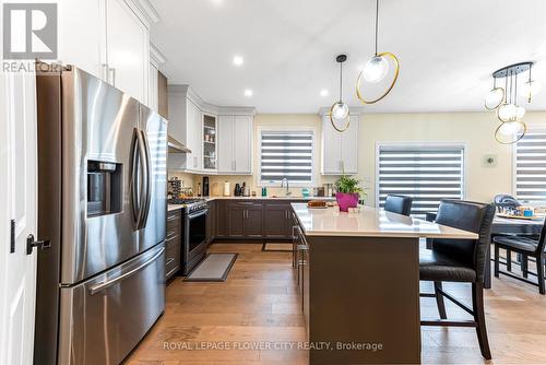 82 Optimist Drive, Southwold, ON - Indoor Photo Showing Kitchen With Upgraded Kitchen