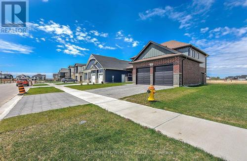 82 Optimist Drive, Southwold, ON - Outdoor With Facade