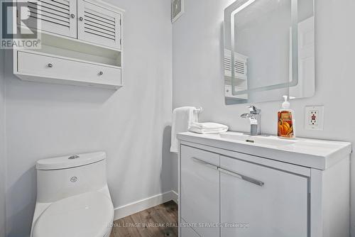 2 - 2185 Fairchild Boulevard, Burlington, ON - Indoor Photo Showing Bathroom