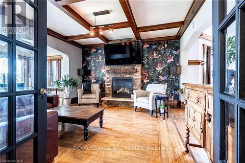 406 King Street, Port Colborne, ON - Indoor Photo Showing Living Room With Fireplace