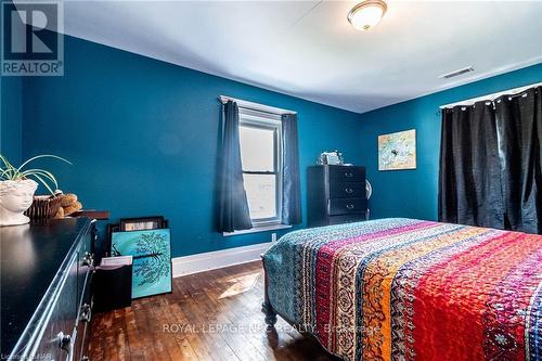 406 King Street, Port Colborne, ON - Indoor Photo Showing Bedroom