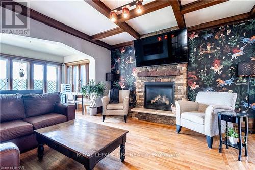 406 King Street, Port Colborne, ON - Indoor Photo Showing Living Room With Fireplace