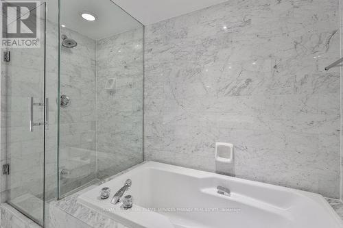 401 - 1177 Yonge Street, Toronto (Rosedale-Moore Park), ON - Indoor Photo Showing Bathroom