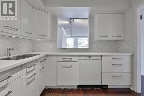 401 - 1177 Yonge Street, Toronto (Rosedale-Moore Park), ON - Indoor Photo Showing Kitchen With Double Sink