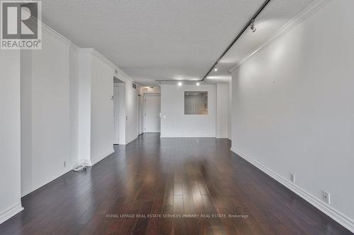 401 - 1177 Yonge Street, Toronto (Rosedale-Moore Park), ON - Indoor Photo Showing Other Room