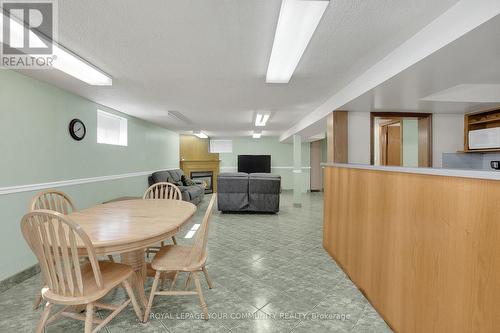 100 North Carson Street, Toronto (Alderwood), ON - Indoor Photo Showing Dining Room