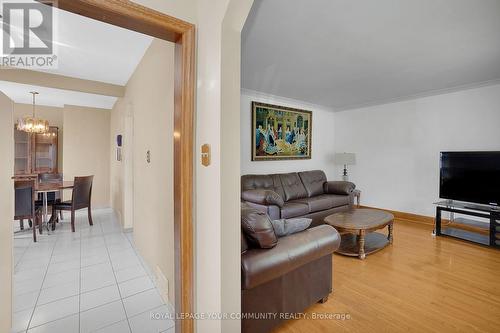 100 North Carson Street, Toronto (Alderwood), ON - Indoor Photo Showing Living Room