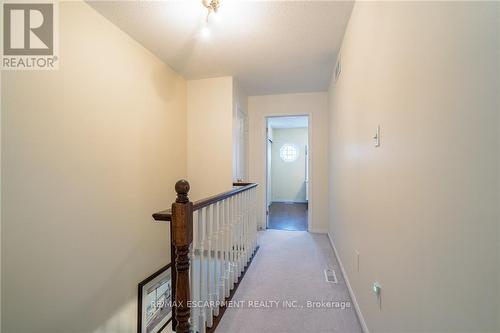 32 - 2025 Cleaver Avenue, Burlington, ON - Indoor Photo Showing Other Room