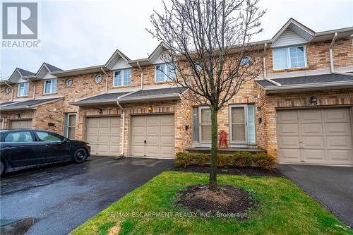 32 - 2025 Cleaver Avenue, Burlington (Headon), ON - Outdoor With Facade