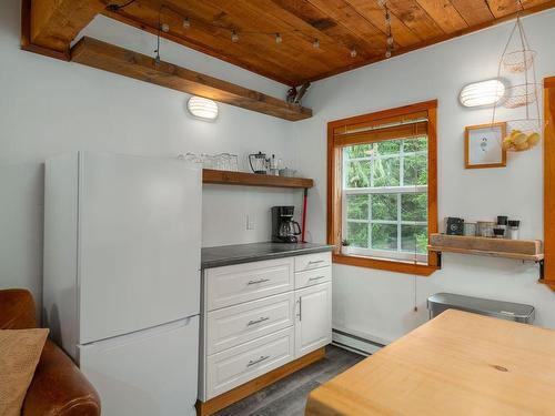 19-1002 Peninsula Rd, Ucluelet, BC - Indoor