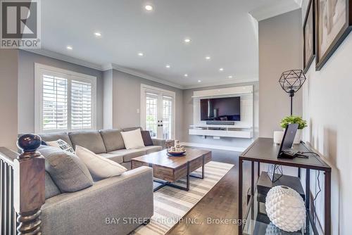 45 Mainland Crescent, Vaughan (Vellore Village), ON - Indoor Photo Showing Living Room