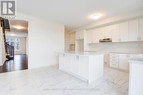 49 Sandhill Crescent, Adjala-Tosorontio (Colgan), ON - Indoor Photo Showing Kitchen