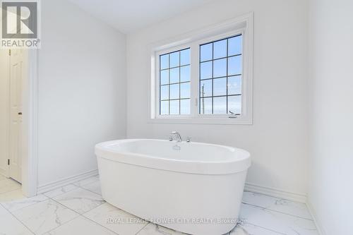 49 Sandhill Crescent, Adjala-Tosorontio (Colgan), ON - Indoor Photo Showing Bathroom