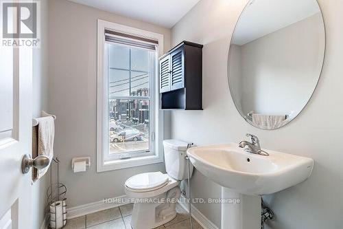 43 Finegan Circle, Brampton, ON - Indoor Photo Showing Bathroom