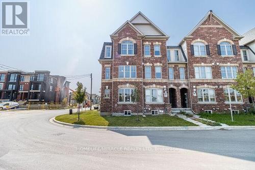 43 Finegan Circle, Brampton (Northwest Brampton), ON - Outdoor With Facade