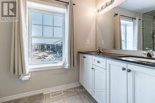 43 Finegan Circle, Brampton (Northwest Brampton), ON - Indoor Photo Showing Bathroom